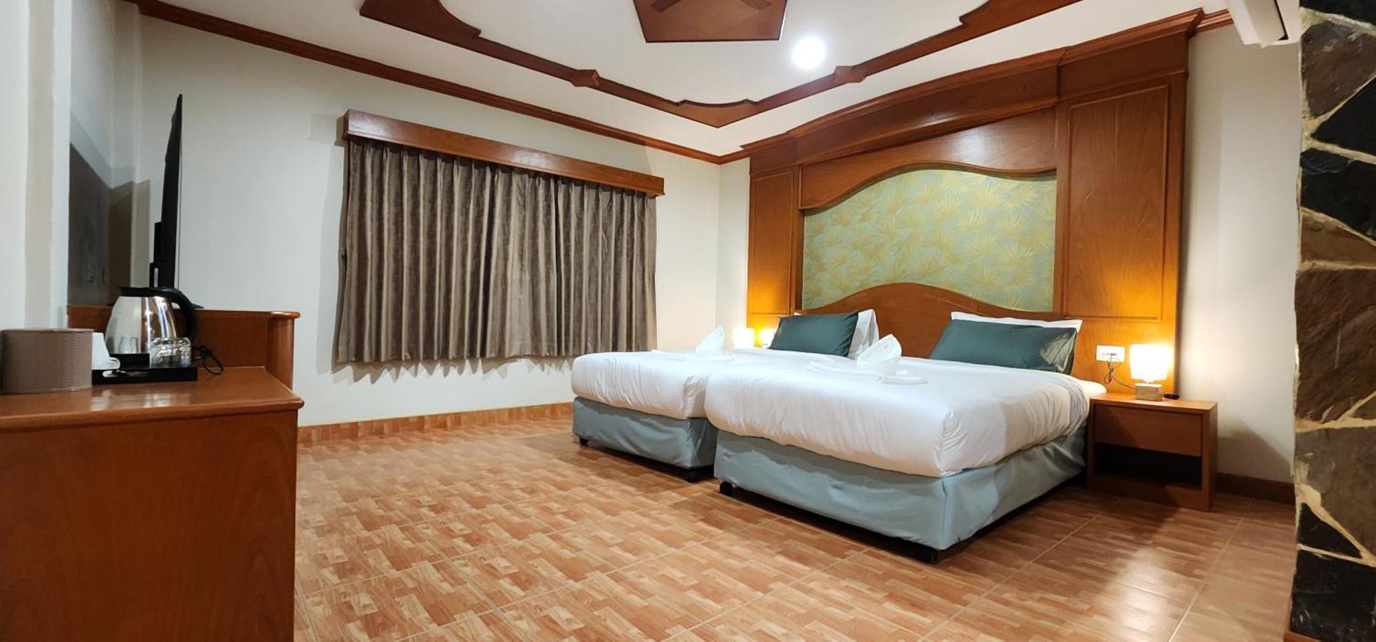 Arya Suites Patong Beach ภายนอก รูปภาพ